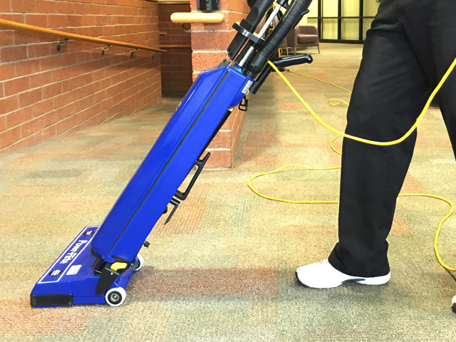 The_King_Carpet_Cleaning _Vacuum