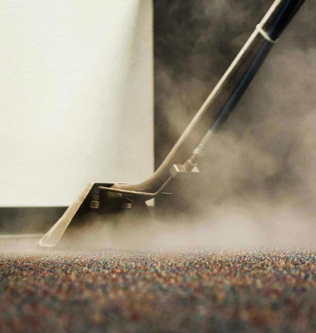 Steam-Cleaning-Carpets